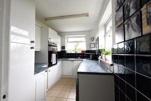 Photo 27- click for photo gallery